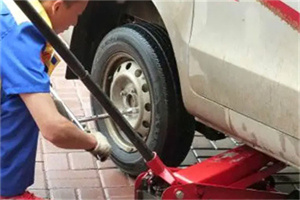 甘德附近拖车24小时服务热线电话