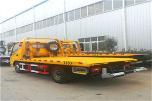 甘德附近拖车救援搭电