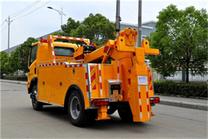 甘德高速路拖车费